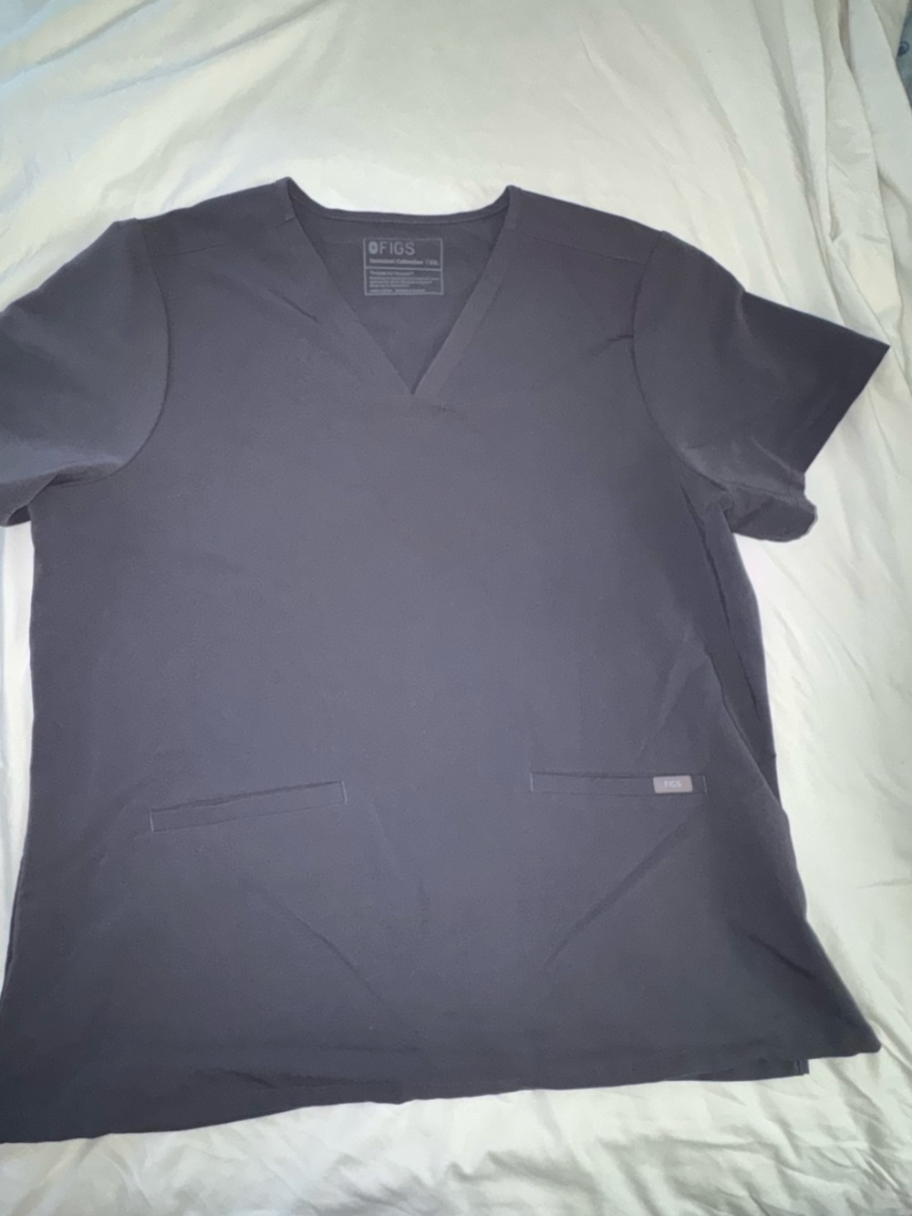 Figs.  Casma scrub top in charcoal.  XL